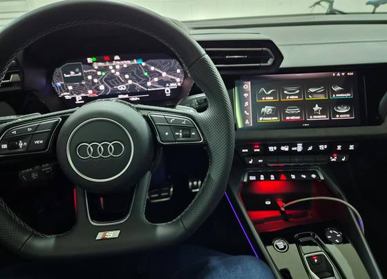 AUDI A3 2.0 40 TFSI GASOLINA SPORTBACK PERFORMANCE BLACK S-TRONIC AUDI A3 2.0 40 TFSI GASOLINA SPORTBACK PERFORMANCE BLACK S-TRONIC